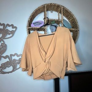 ACTIVE USA (L) cute blouse